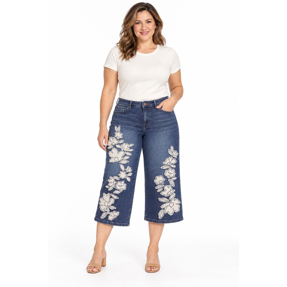DG2 Diane Gilman 12P Floral Applique Wide Leg Capri Stretch Denim Jeans NWT
